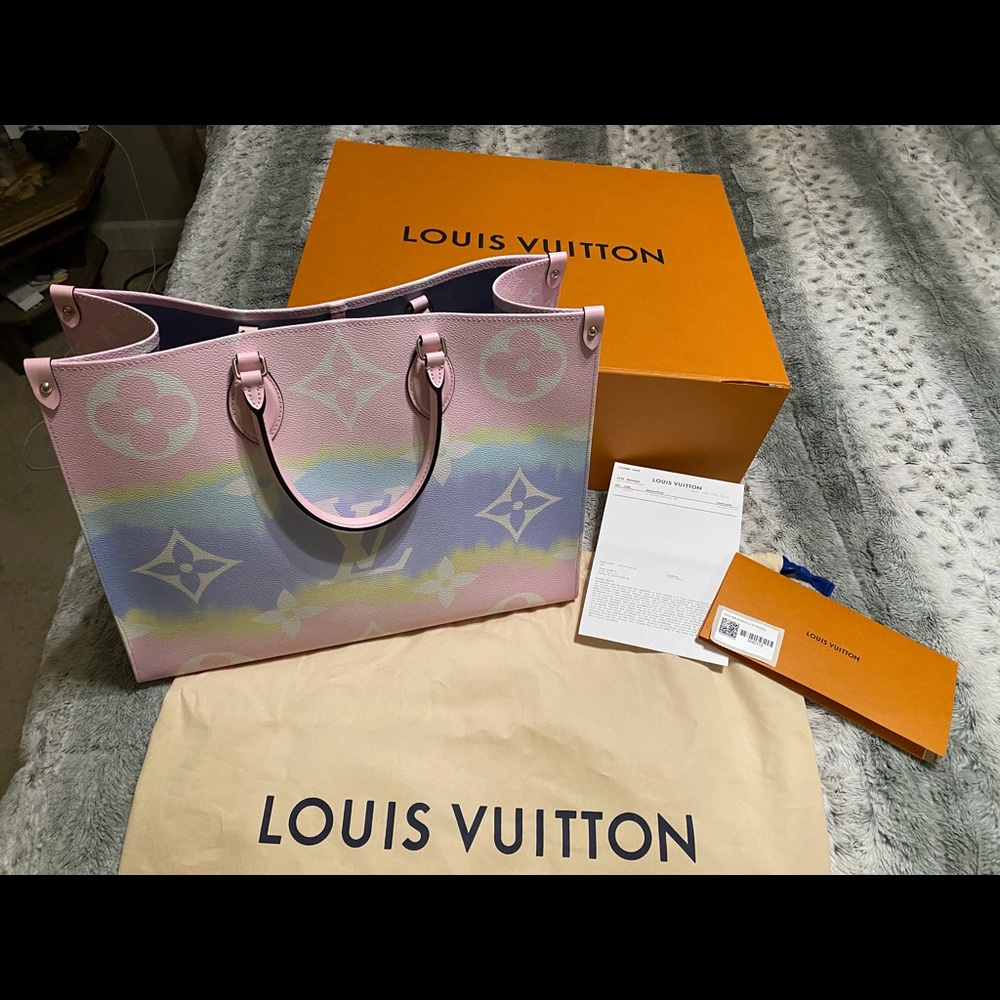 Louis Vuitton onthego - Picture 3 of 8